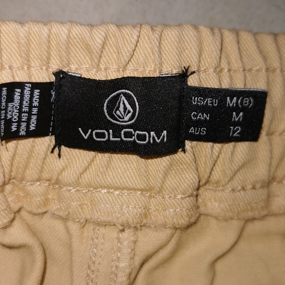 Brand new Volcom Strutin Stone Shorts, size Medium - Picture 3 of 4